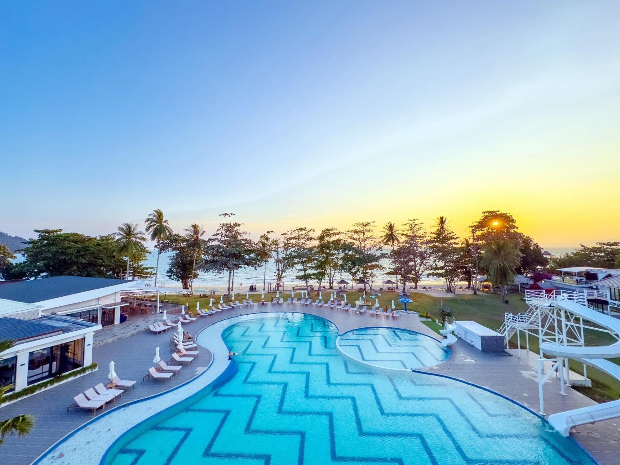 Royal Yao Yai Island Beach Resort Ko Yao Esterno foto